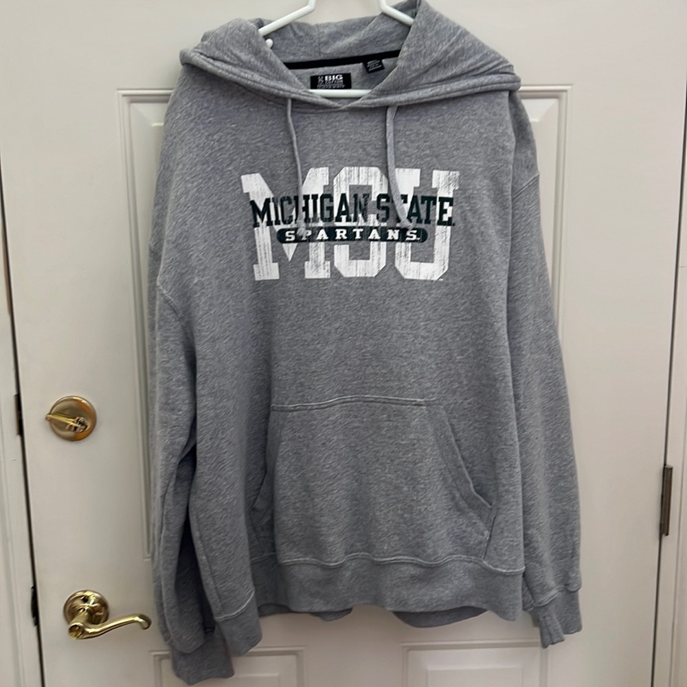 Michigan State University Men’s Hoodie. 3XL